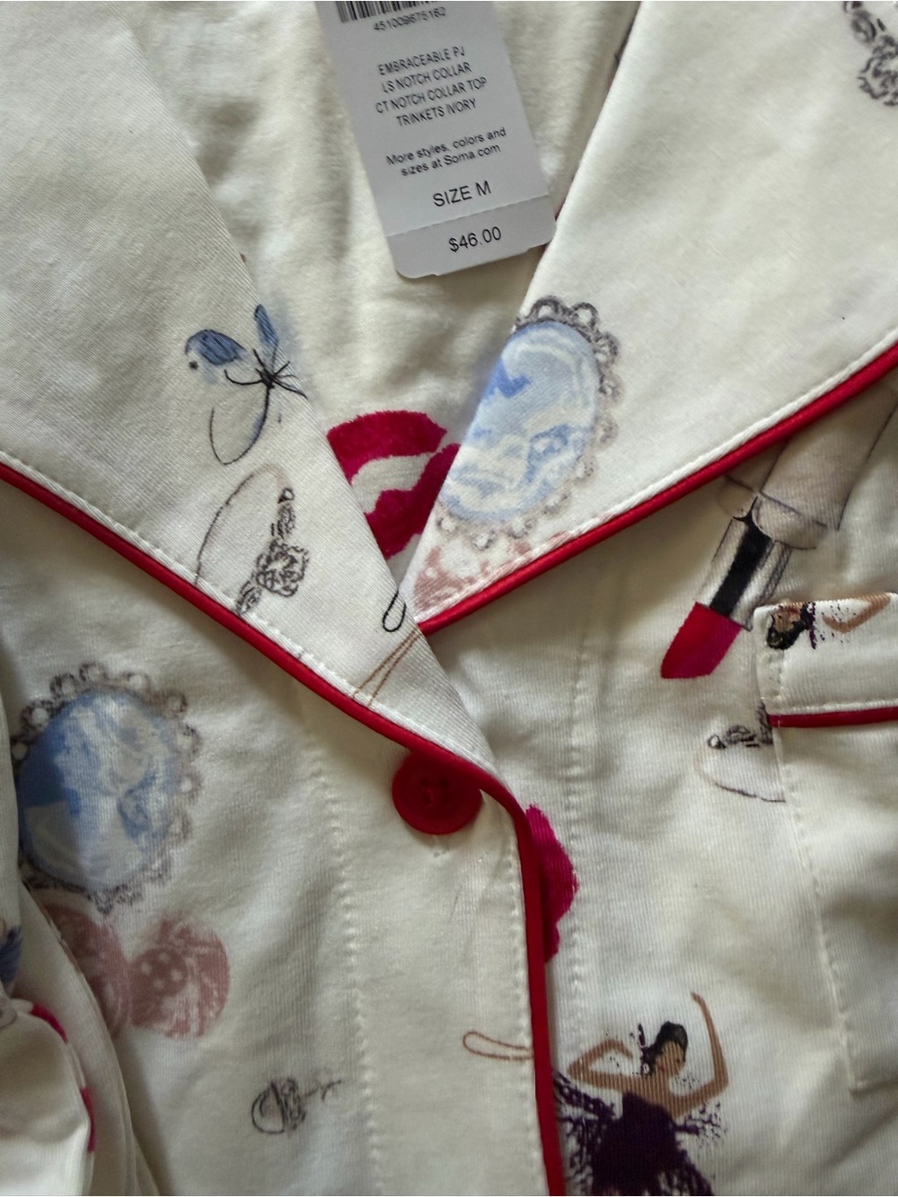 Soma Cream Pajama Set with Red Lipstick & Kiss Print - Picture 5 of 5